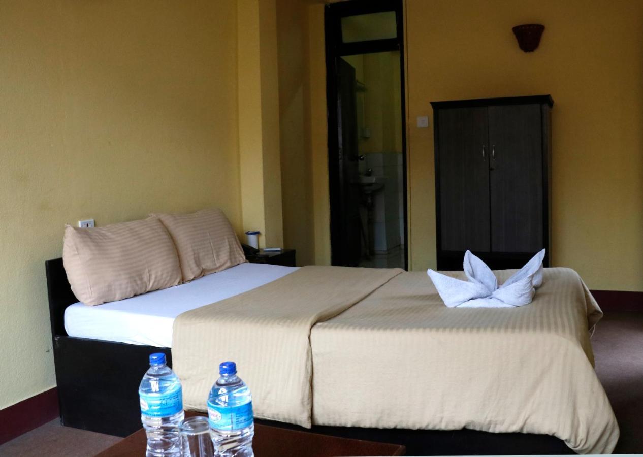 Hotel Yala Peak Kathmandu Bagian luar foto
