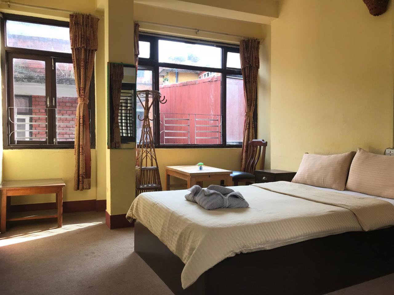 Hotel Yala Peak Kathmandu Bagian luar foto